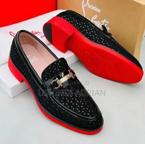Viatu Vipya—christian Louboutin
