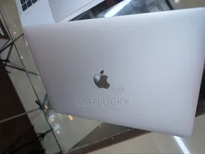 Laptop Apple MacBook 2020 16GB Intel Core i7 SSD 512GB