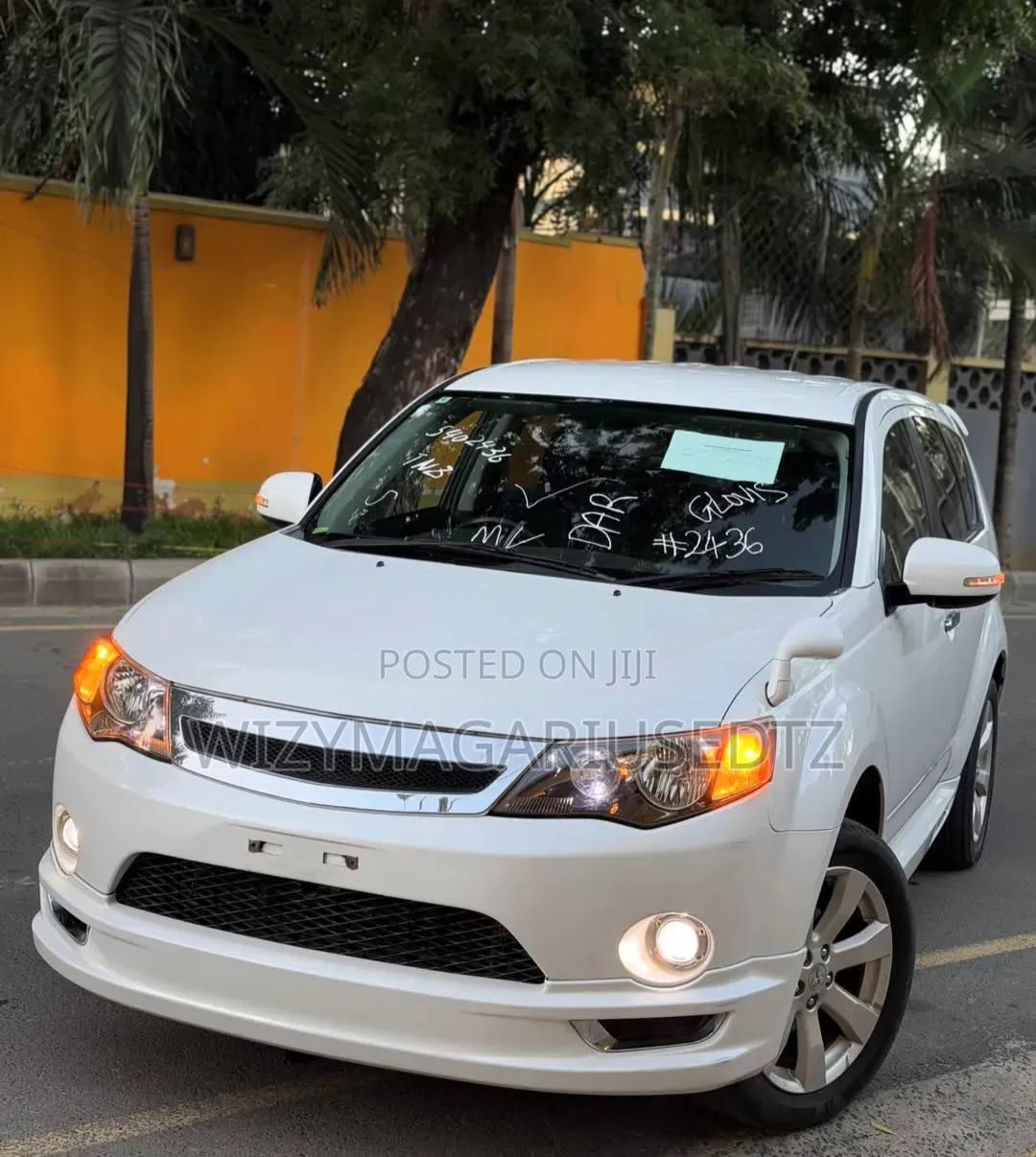 Mitsubishi Outlander 2010 White