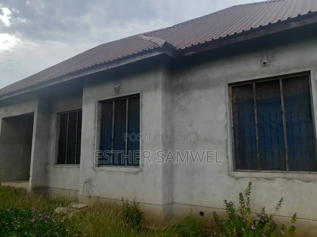 5bdrm House in Tangasisi for sale