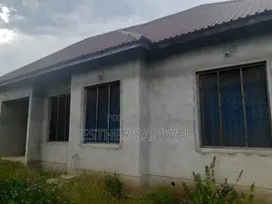 5bdrm House in Tangasisi for sale