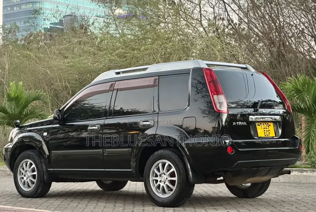 Nissan X-Trail 2006 Black