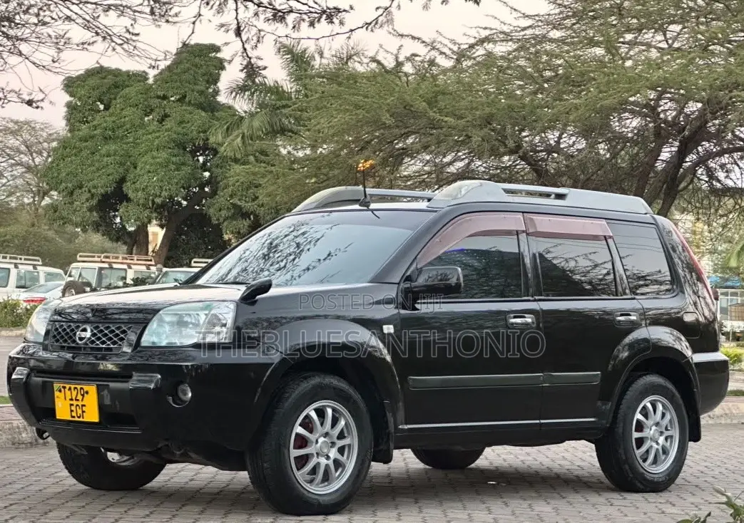Nissan X-Trail 2006 Black