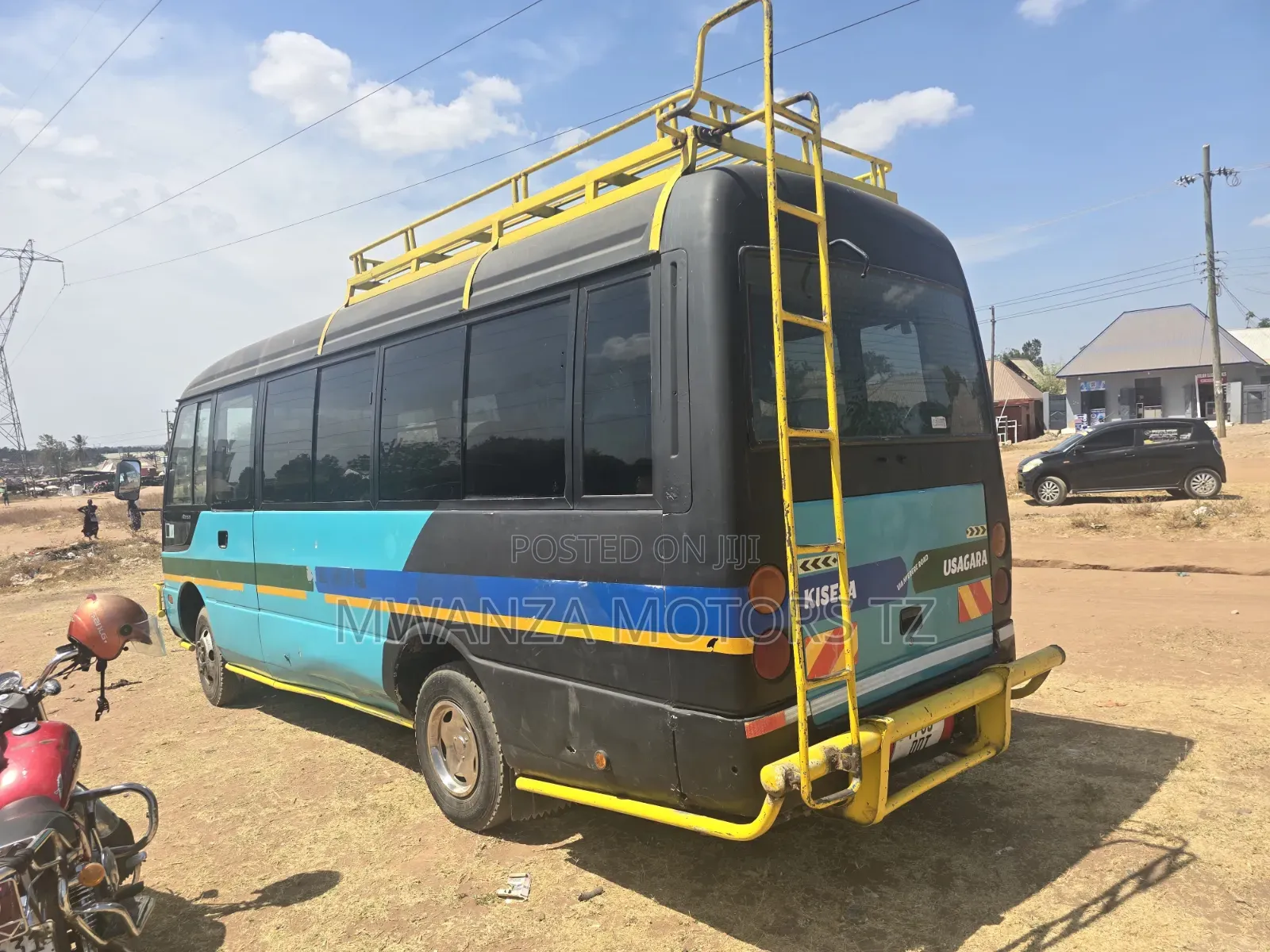 Mitsubishi Fuso Rosa 2000 Blue