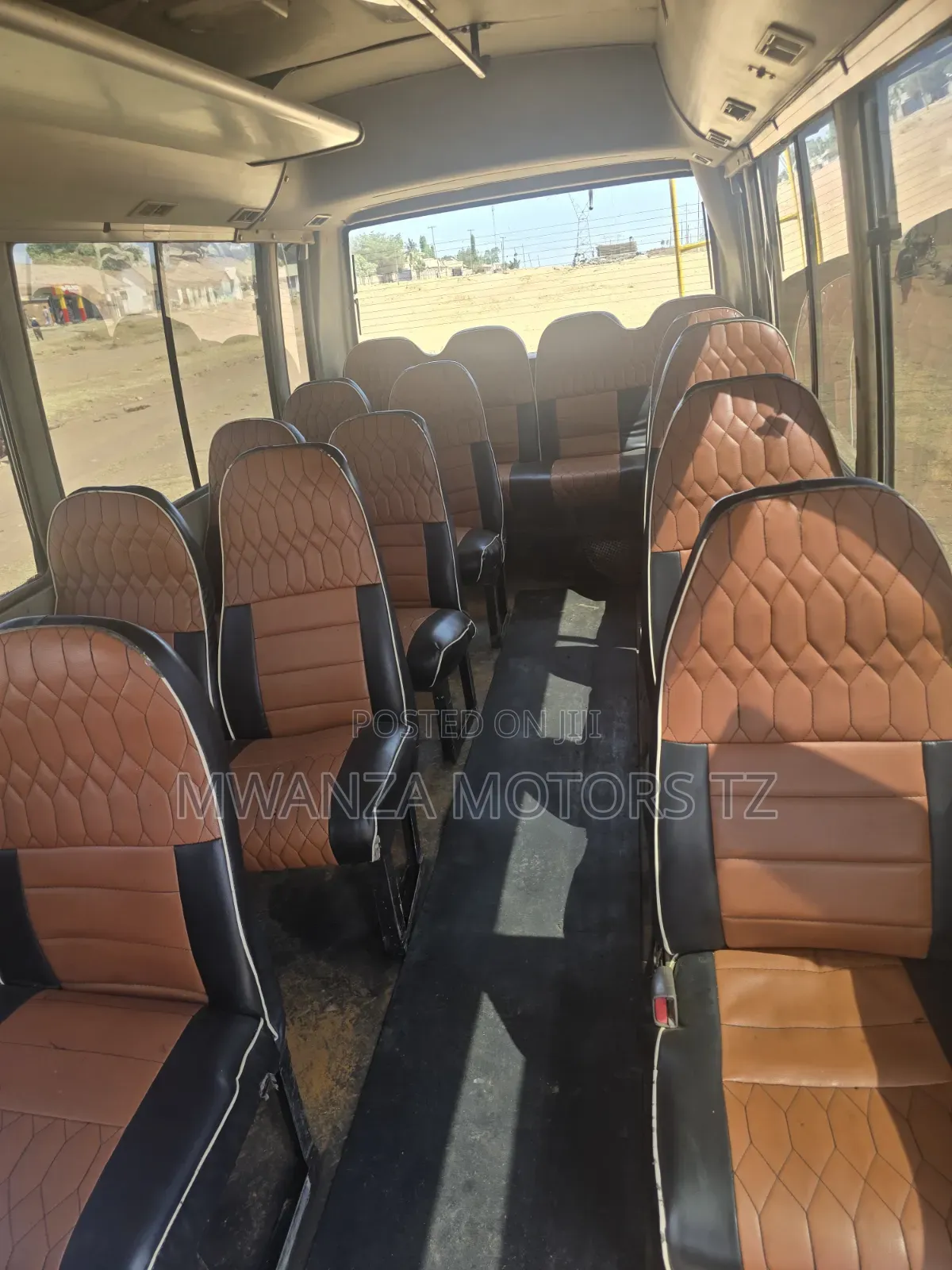 Mitsubishi Fuso Rosa 2000 Blue