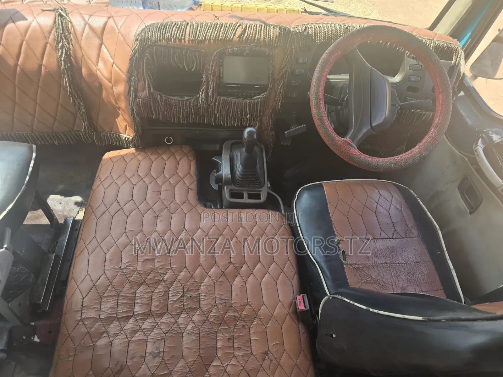 Mitsubishi Fuso Rosa 2000 Blue