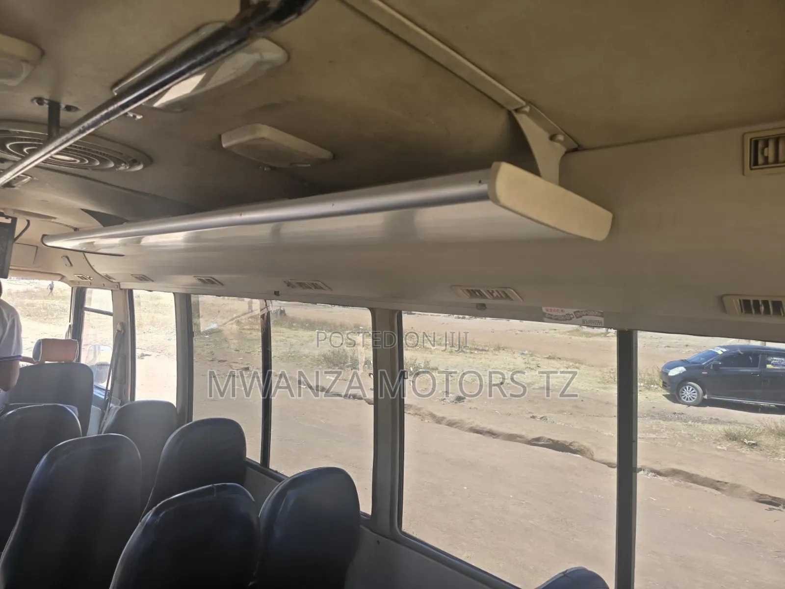 Mitsubishi Fuso Rosa 2000 Blue