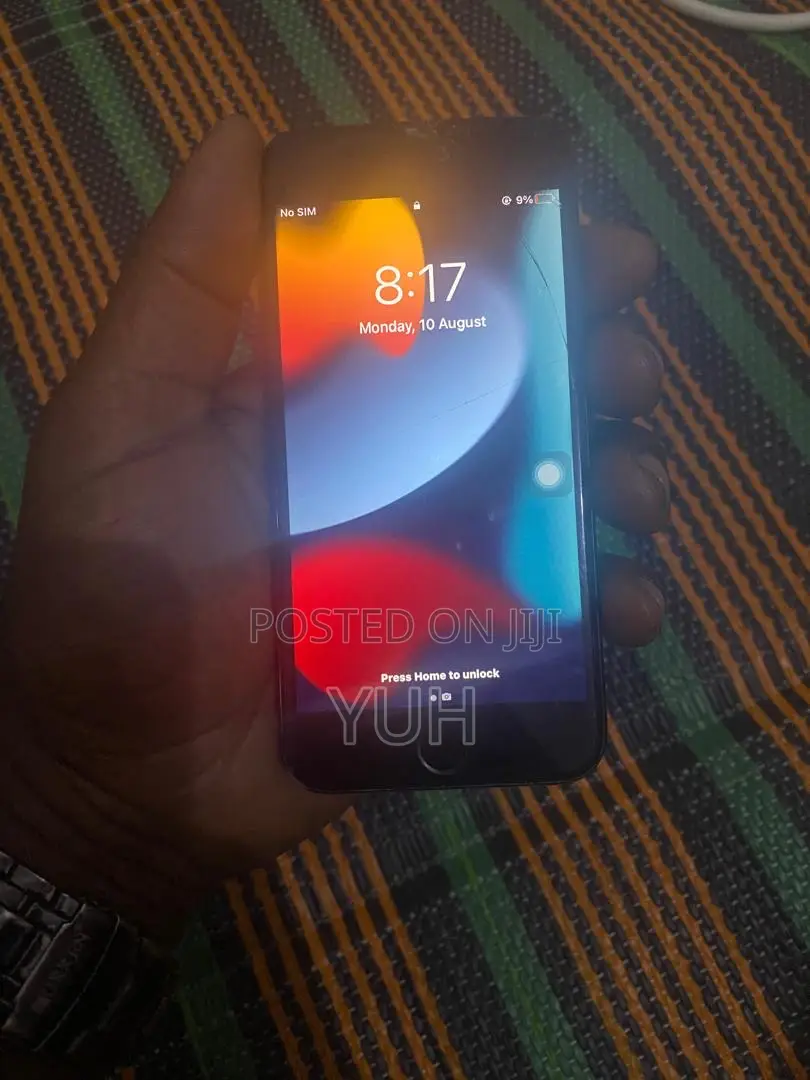Apple iPhone 7 32 GB Black