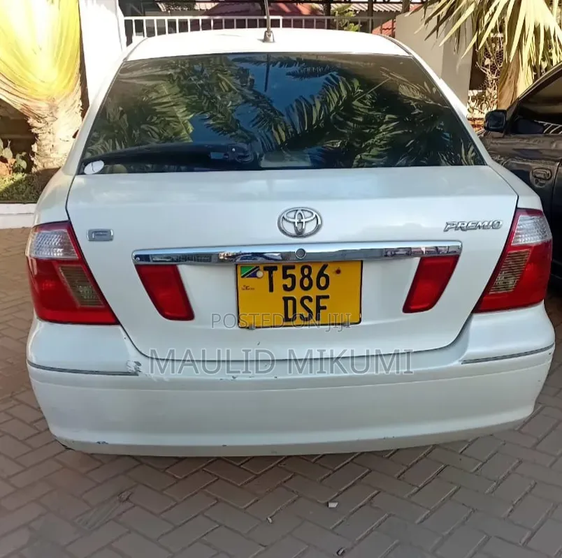 Toyota Premio 2005 White