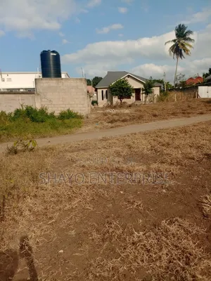 Kiwanja Kinauzwa Bunju