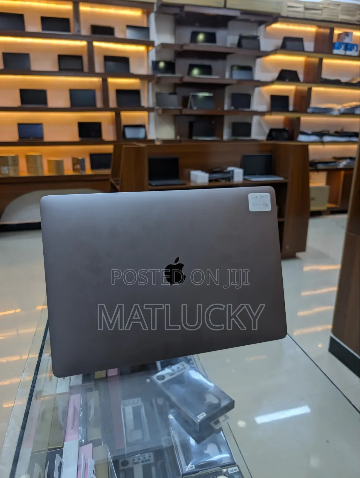 Laptop Apple MacBook 2019 32GB Intel Core i7 SSD 1T