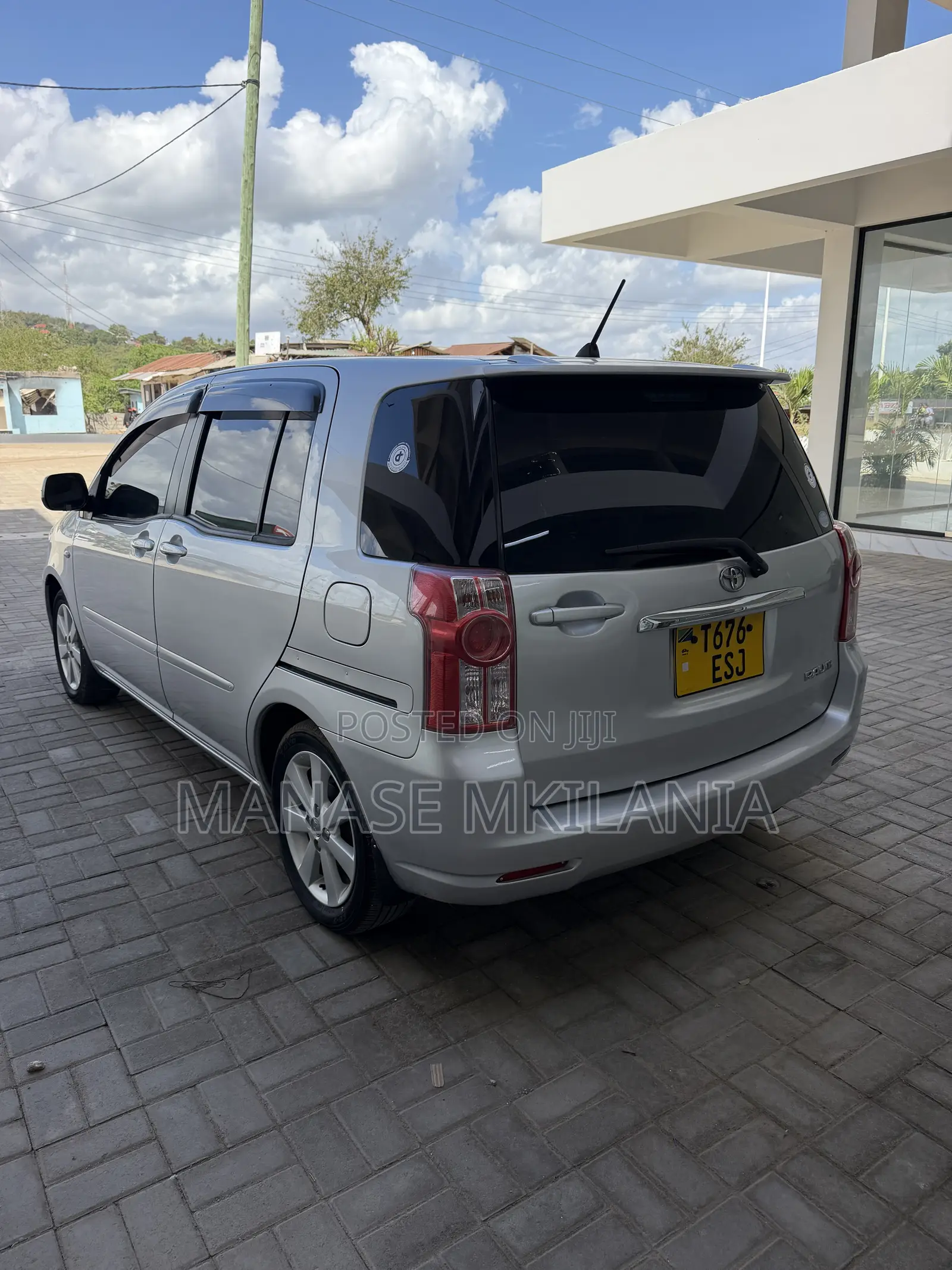 Toyota Raum 1.5 FWD 2007 Silver
