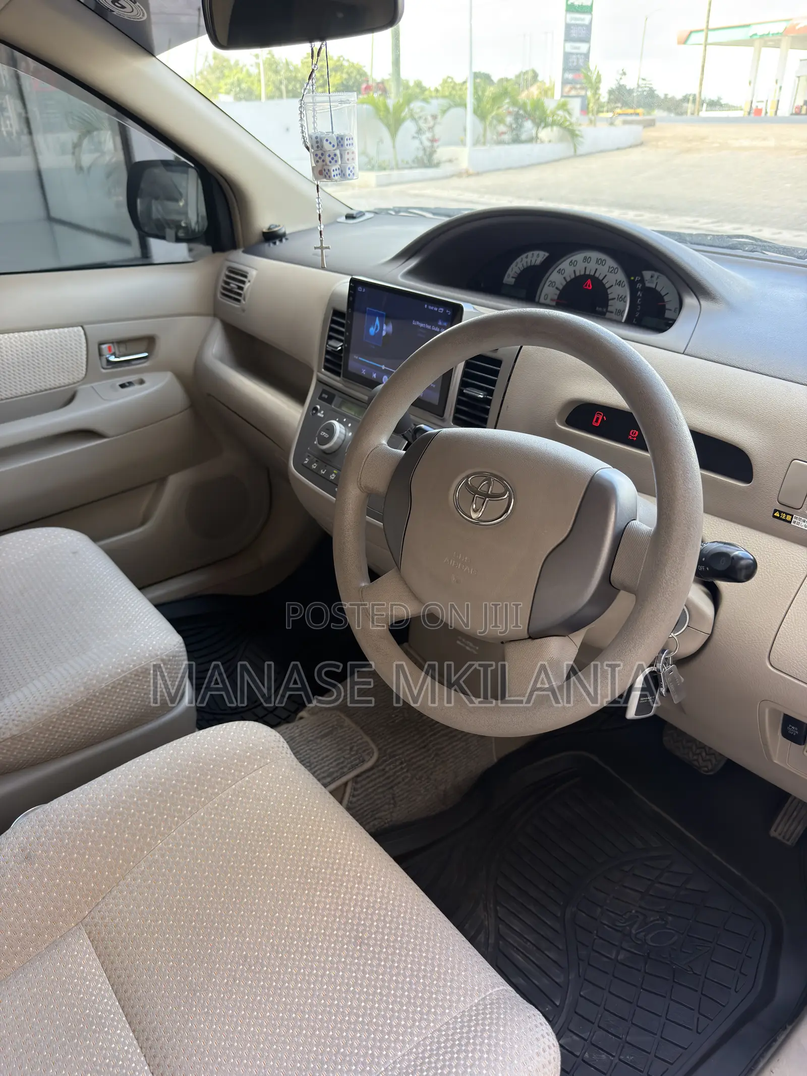 Toyota Raum 1.5 FWD 2007 Silver