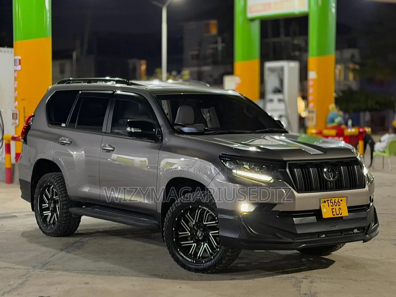 Toyota Land Cruiser Prado 2023 Gray