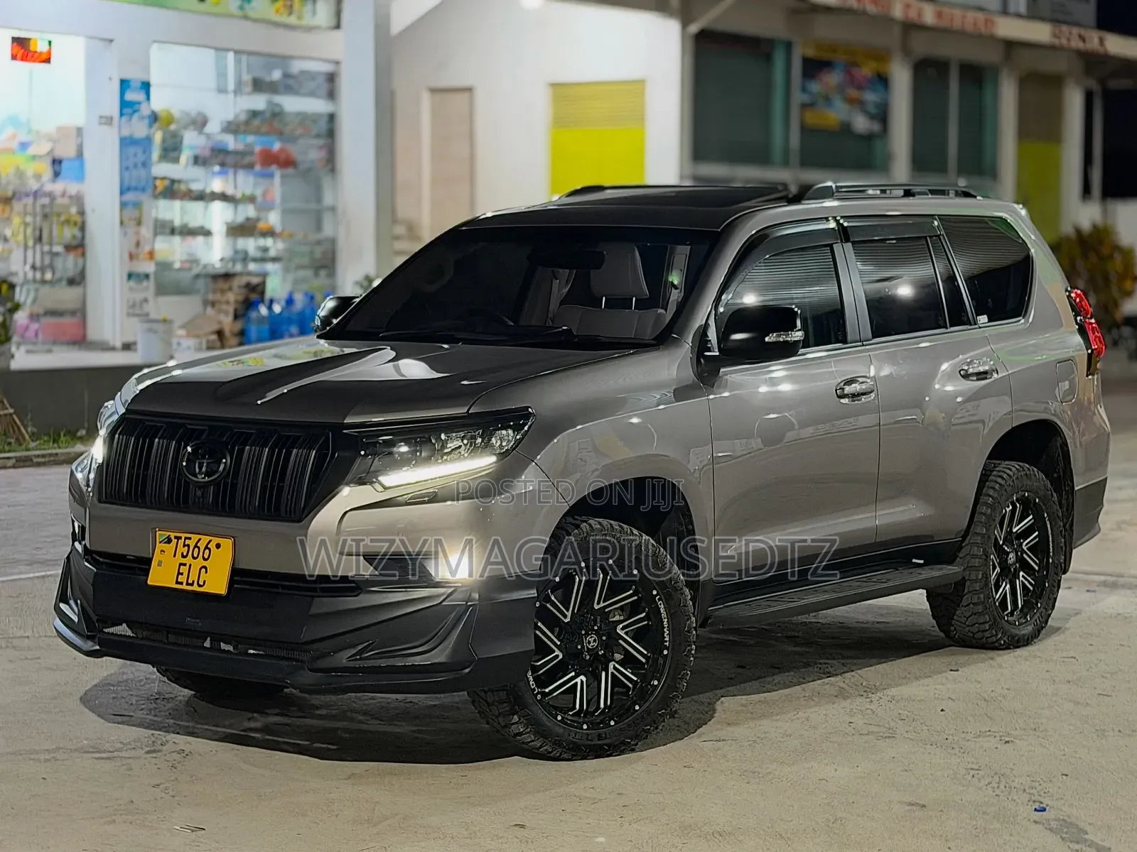 Toyota Land Cruiser Prado 2023 Gray