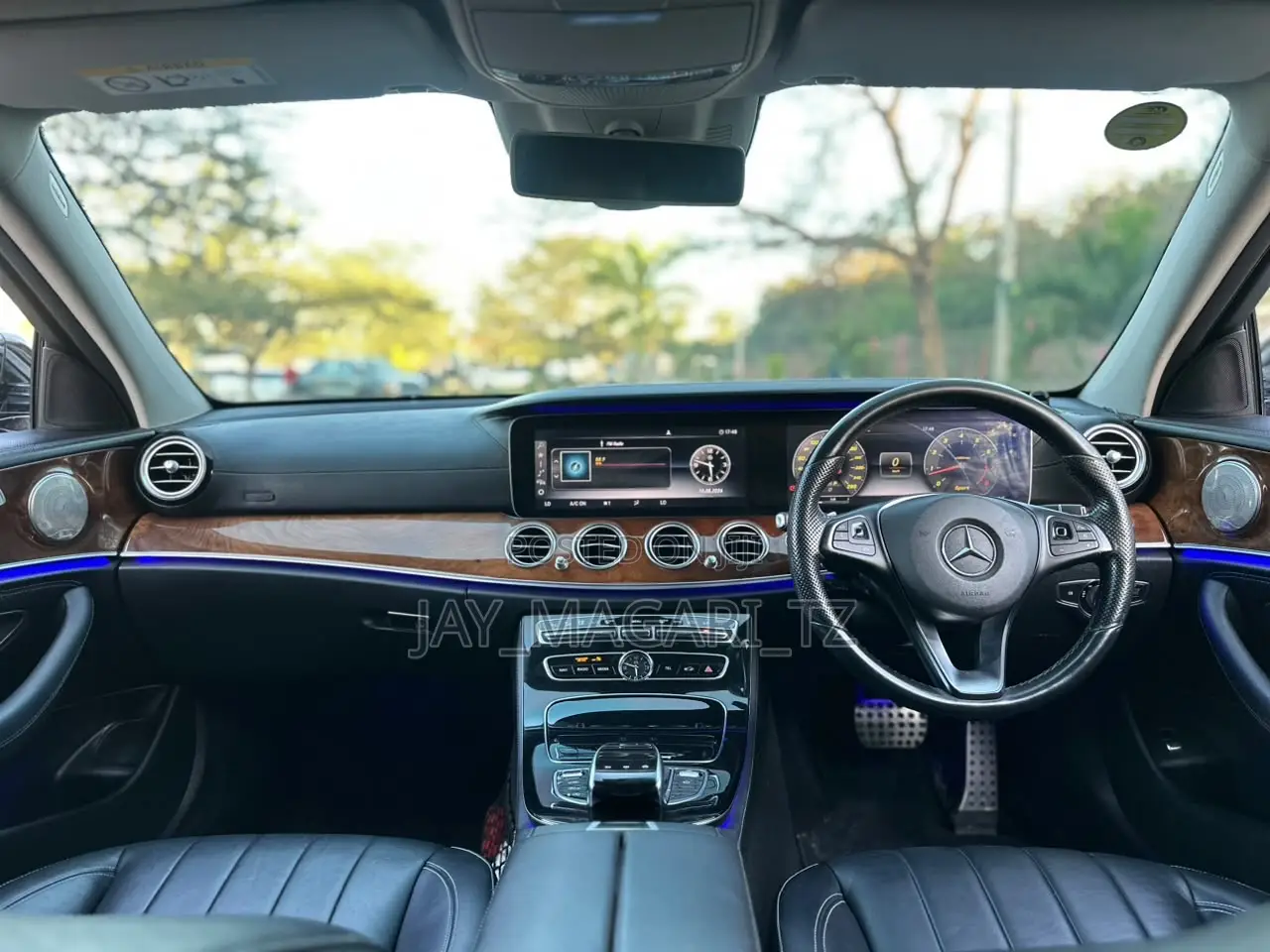 Mercedes-Benz E400 2016 Black