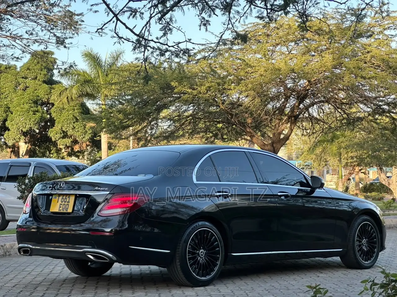 Mercedes-Benz E400 2016 Black