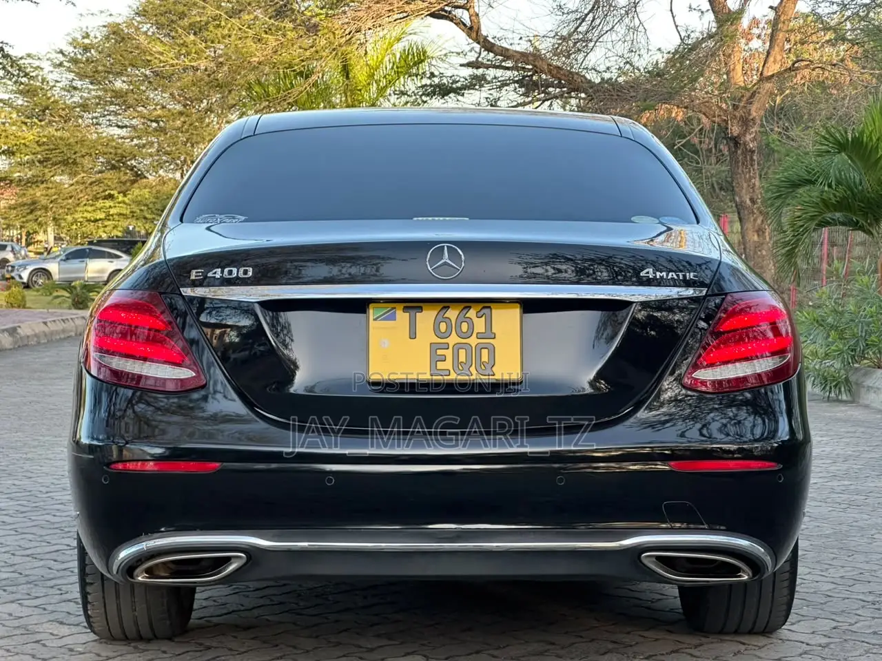 Mercedes-Benz E400 2016 Black