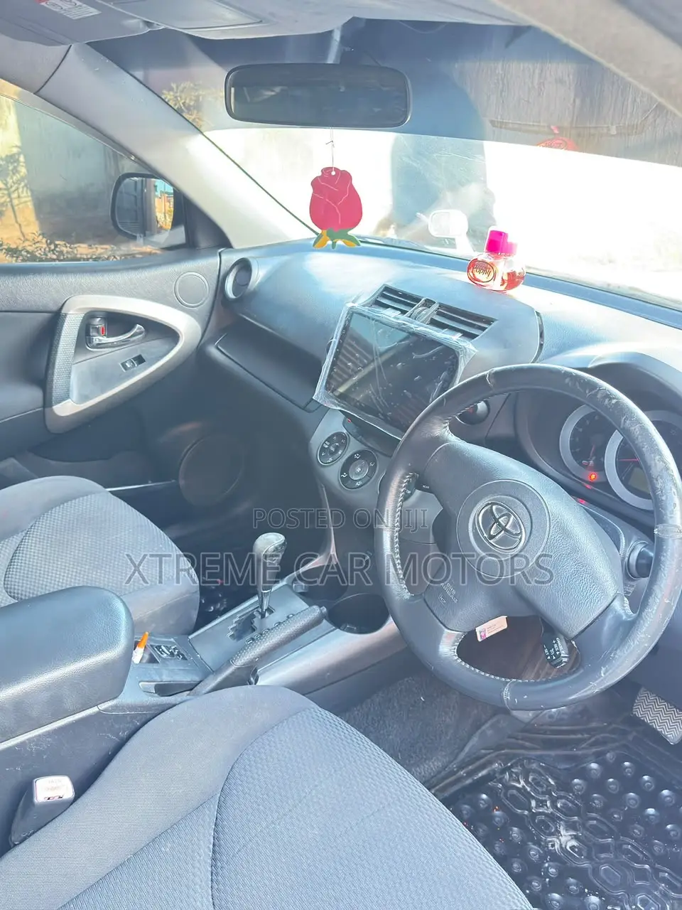 Toyota RAV4 2006 White
