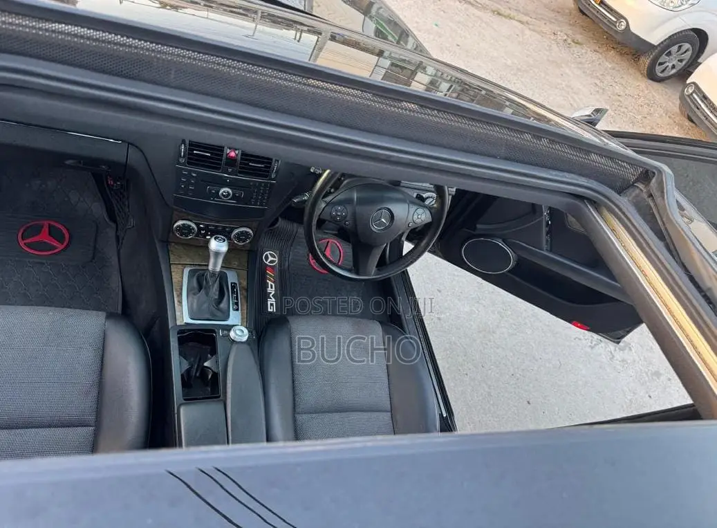 Mercedes-Benz C-Class 2009 Black