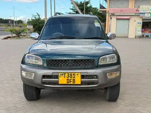Toyota RAV4 1999 Green