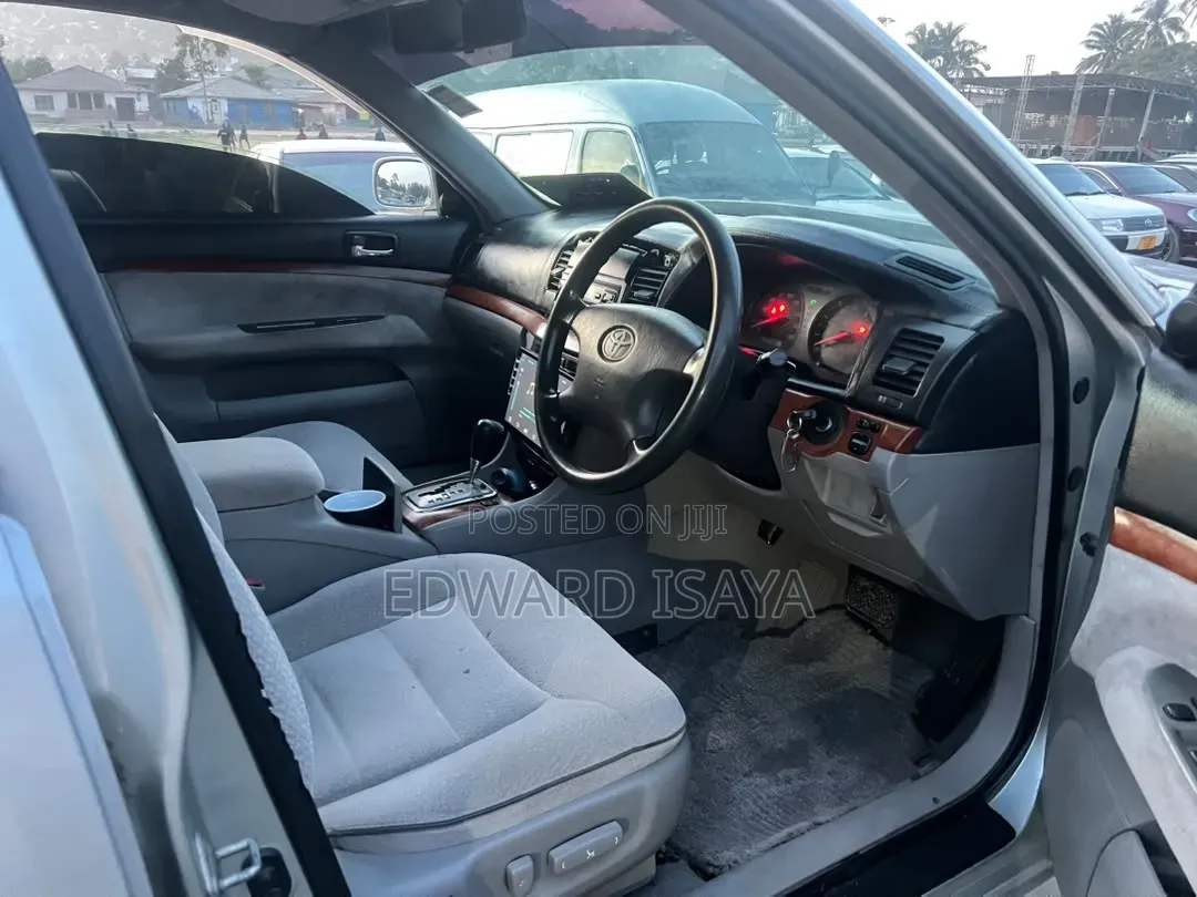 Toyota Mark II 2003 Silver