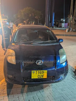 Toyota Vitz 2008 Blue