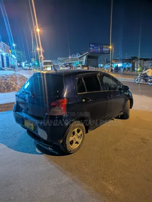 Toyota Vitz 2008 Blue