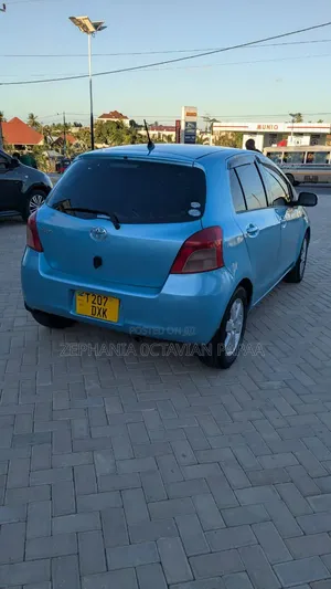 Toyota Vitz 2008 Blue