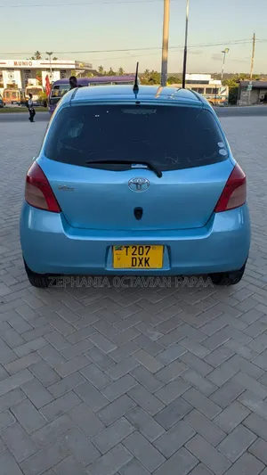Toyota Vitz 2008 Blue