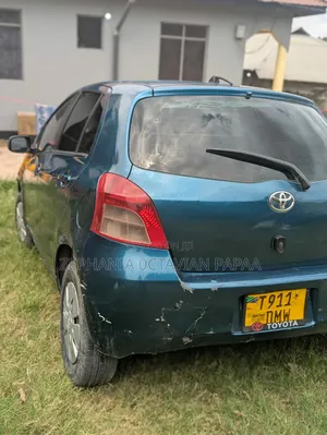 Toyota Vitz 2008 Blue