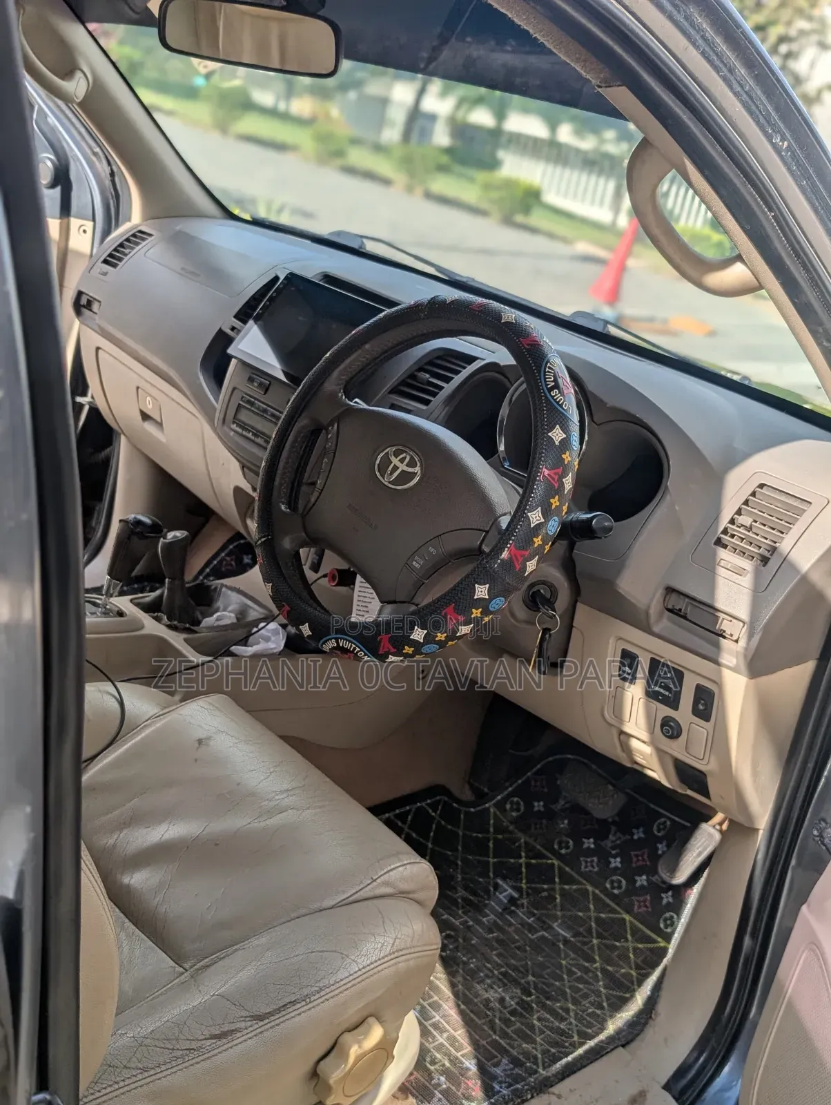 Toyota Fortuner 2006 Gray