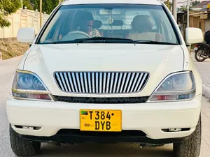 Toyota Harrier 2006 White