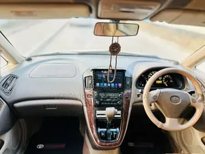 Toyota Harrier 2006 White