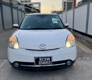 Mazda Verisa 2011 White