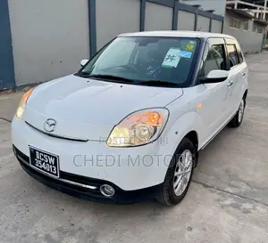 Mazda Verisa 2011 White