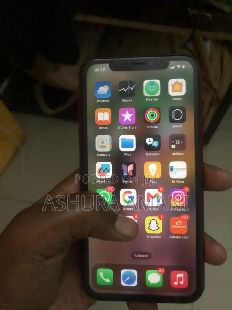 New Apple iPhone XR 64 GB Red