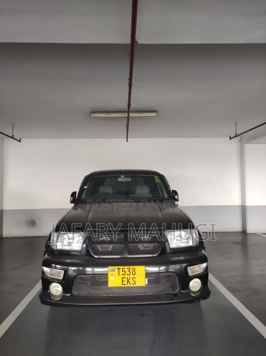 Toyota Land Cruiser 2006 Black