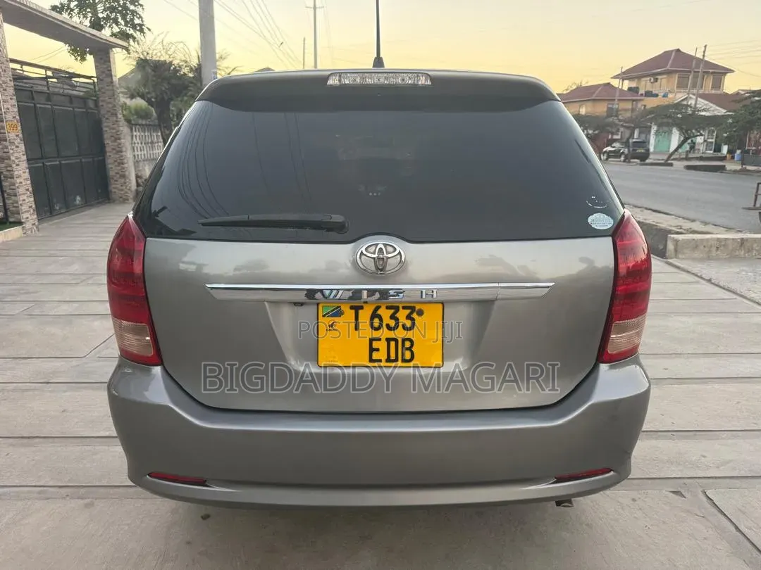 Toyota Wish 2007 Gray