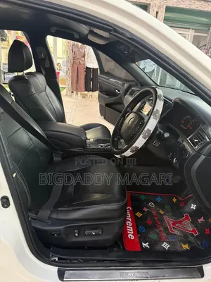 Toyota Crown 2006 White