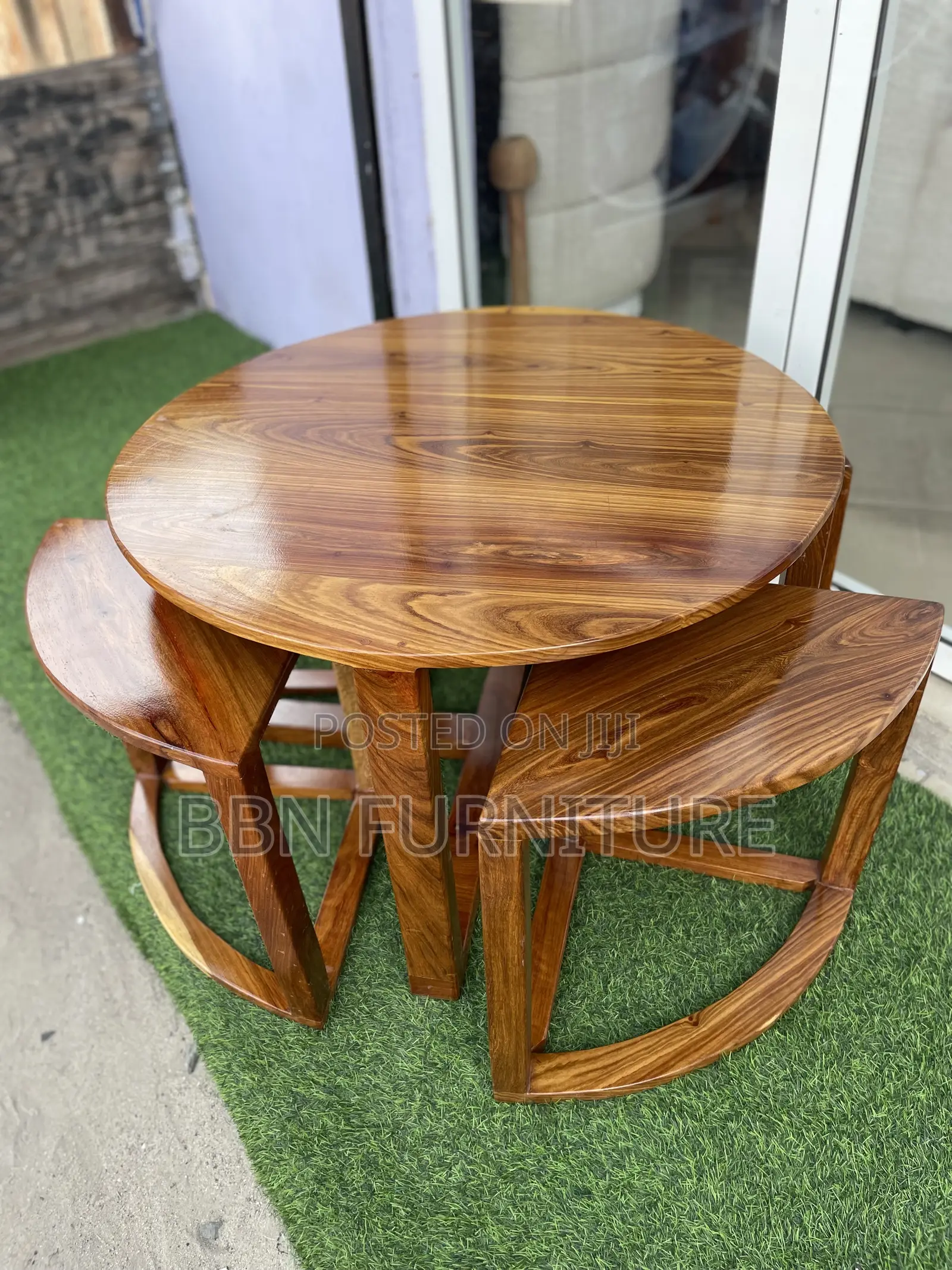 Modern: Coffee Table Mninga 
