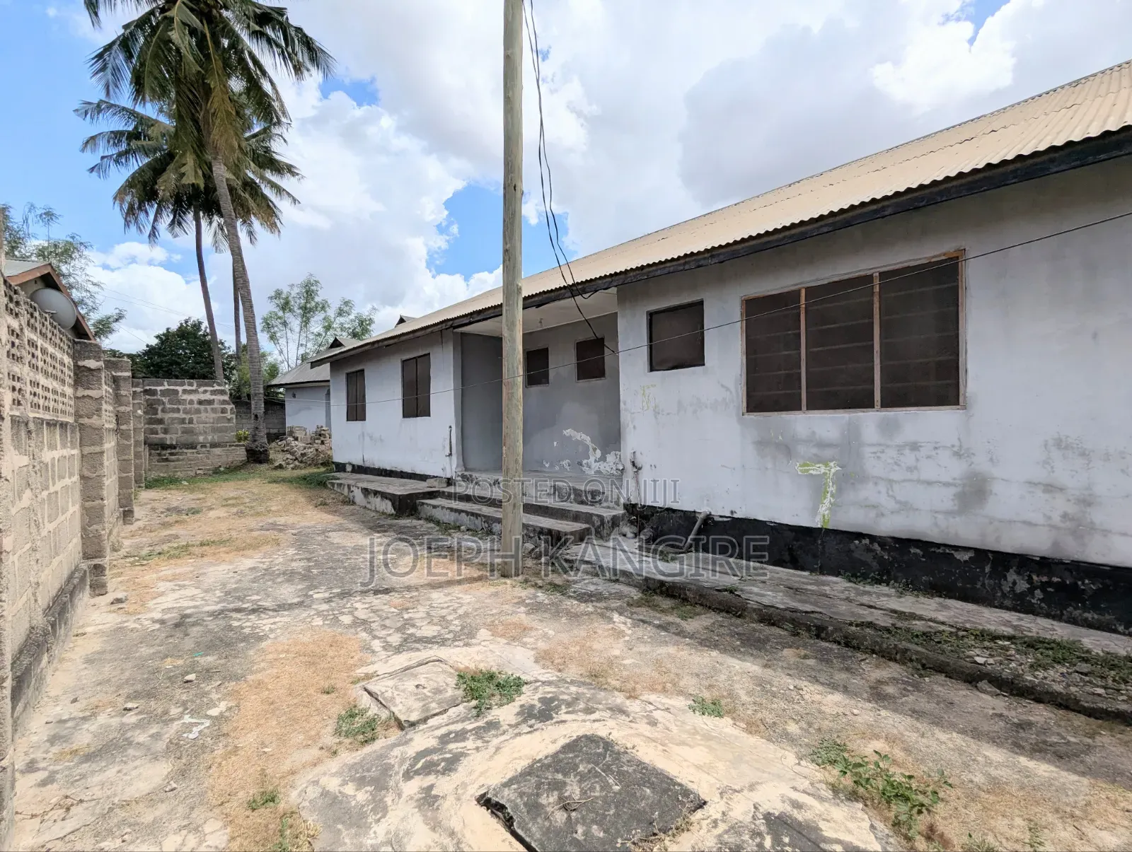 13bdrm House in Nzega Street, Ukonga for sale