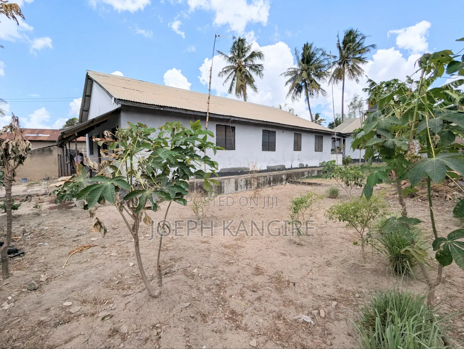 13bdrm House in Nzega Street, Ukonga for sale