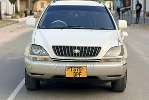 Toyota Harrier 2.4 2005 White