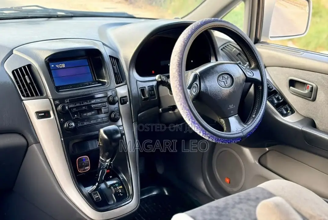 Toyota Harrier 2.4 2005 White