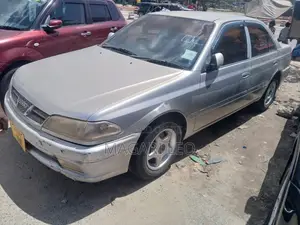 Toyota Carina 1.5 FWD Sedan 2001 Silver