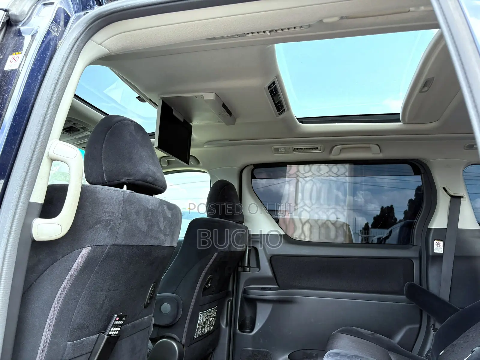 Toyota Vellfire 2009 Black