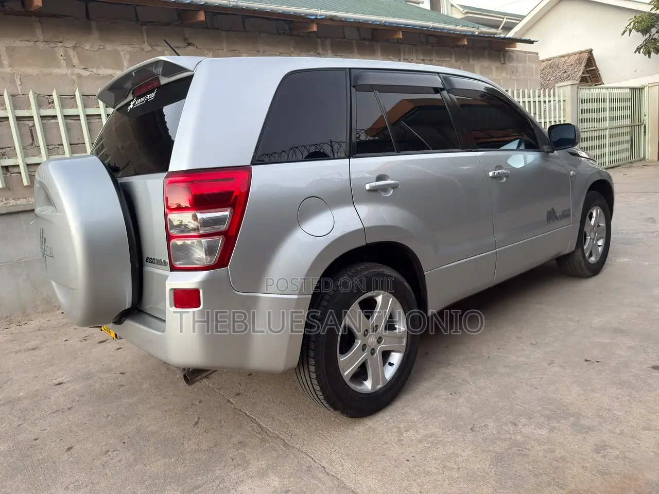 Suzuki Escudo 2007 Silver