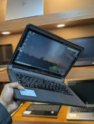New Laptop Dell Latitude 3350 8GB Intel Core i3 SSD 500GB