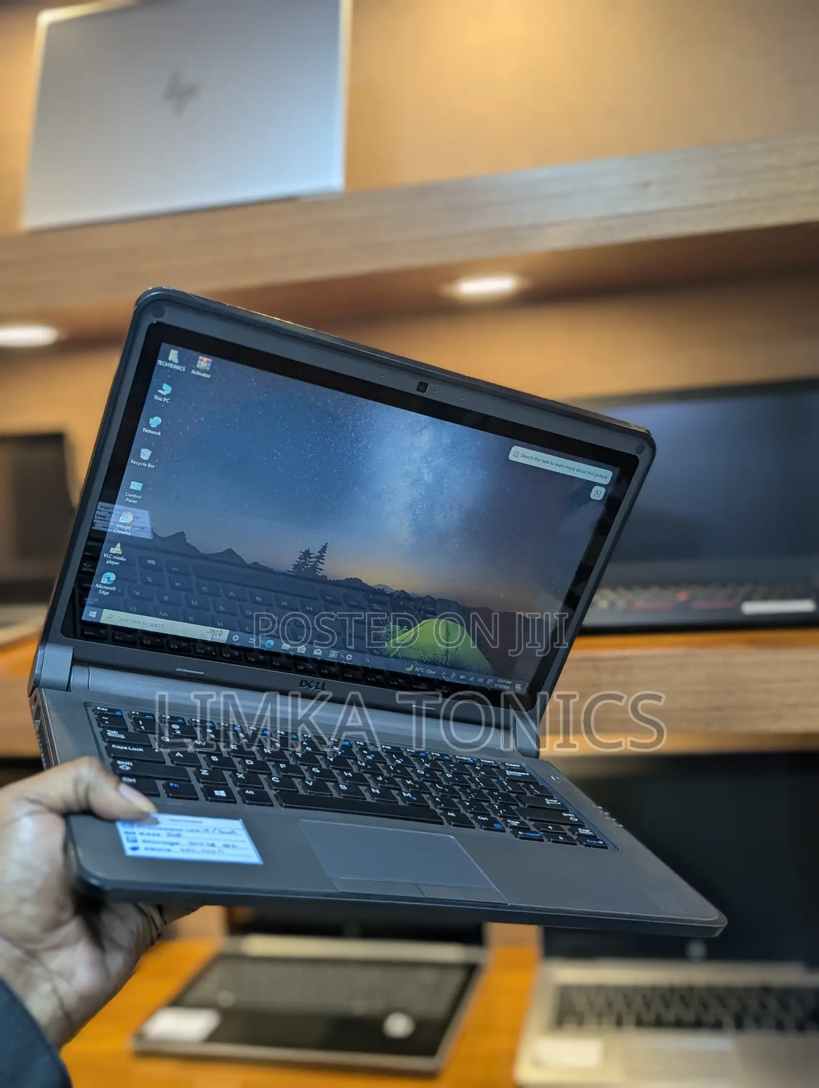 New Laptop Dell Latitude 3350 8GB Intel Core i3 SSD 500GB